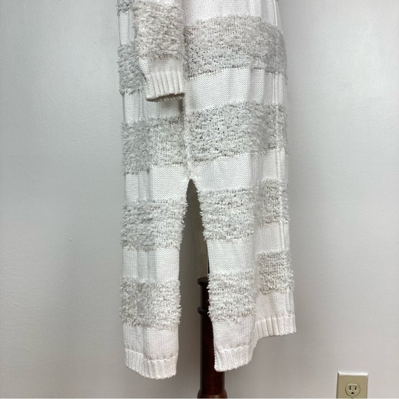 525 AMERICA Fuzzy White Striped Duster Sweater - Picture 7 of 11